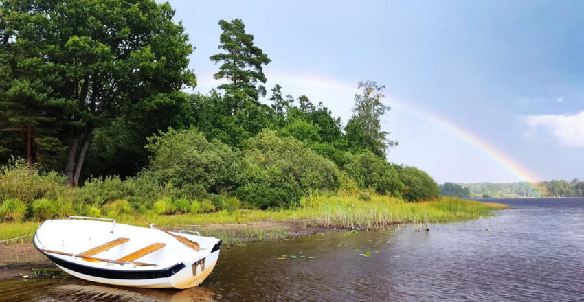 Large boat adventure